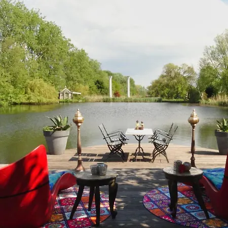 Couette-café Paradijs Eiland 4*