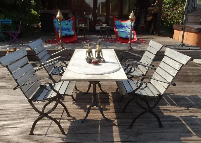 Paradijs Eiland Bed & Breakfast 4*